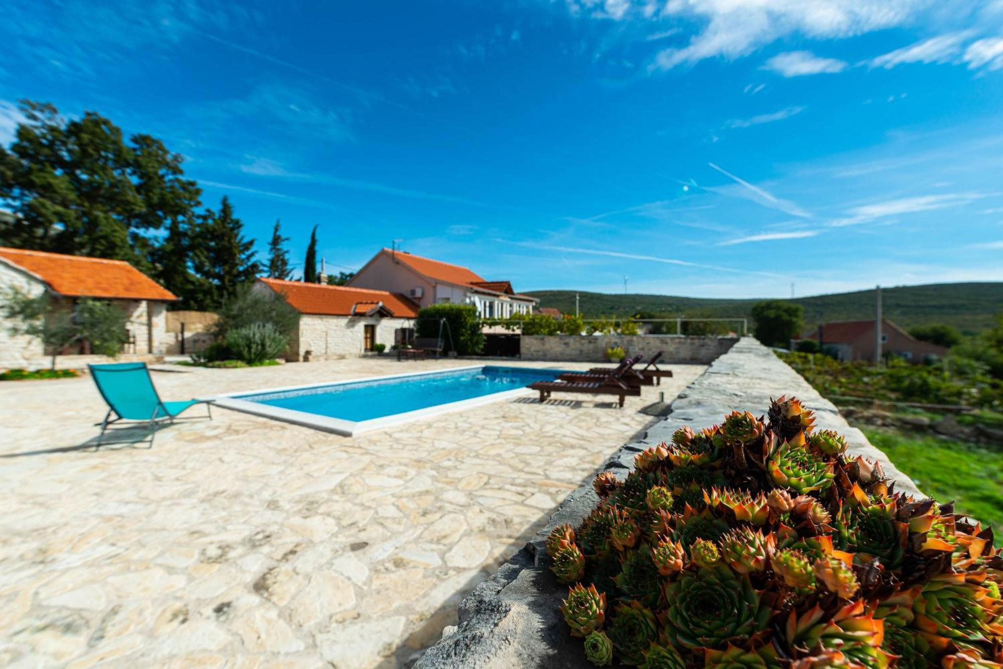 Dalmatian Country House Irena Bruska Экстерьер фото